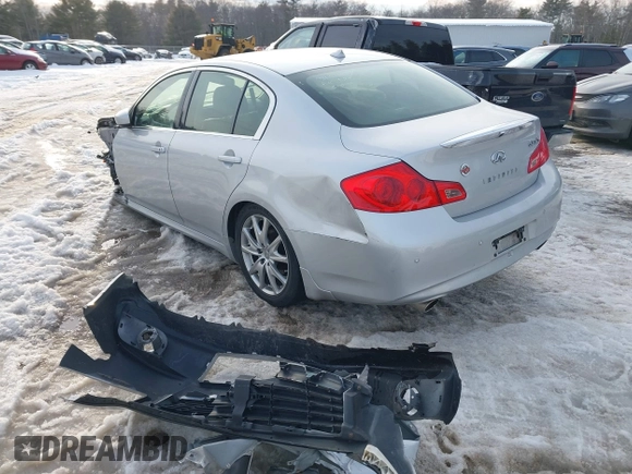 2013 Infiniti G37 x with VIN JN1CV6AR1DM758946, listed as a IAAI auction lot 41640296 with 220,363 mi miles and . Bid and sale history available at carsss.com. Image 3.