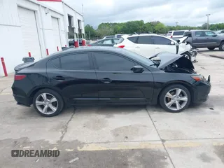 2013 Acura ILX Tech Pkg with VIN 19VDE1F72DE013609, listed as a IAAI auction lot 41984514 with 124,157 mi miles. Bid and sale history available at carsss.com. Image 13.