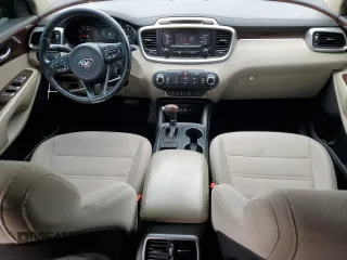 2016 Kia Sorento LX z VIN 5XYPG4A39GG061412, wystawiony jako Copart lot #57947885 z przebiegiem 134 381 mil mil oraz Szkoda całkowita • Salvage title. Historia ofert i sprzedaży dostępna na DreamBid. Obrazek 8.