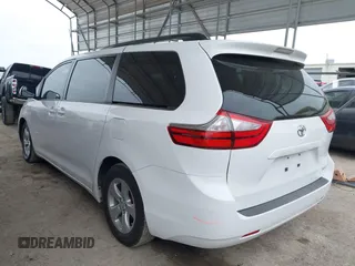 2016 Toyota Sienna LE AAS with VIN 5TDKK3DC3GS706606, listed as a IAAI auction lot 41640543 with 201,316 mi miles. Bid and sale history available at carsss.com. Image 3.