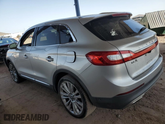 2016 Lincoln MKX Reserve z VIN 2LMTJ6LP3GBL61852, wystawiony jako Copart lot #47401795 z przebiegiem Nie podano mil oraz Szkoda całkowita • Salvage title. Historia ofert i sprzedaży dostępna na DreamBid. Obrazek 2.
