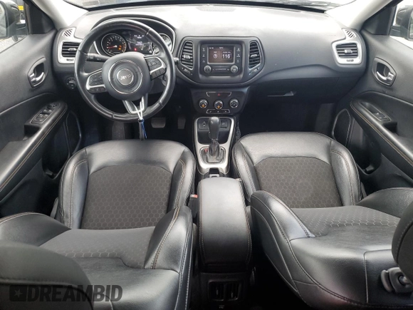 2018 Jeep Compass Latitude with VIN 3C4NJCBB5JT495075, listed as a Copart auction lot 61853665 with 55,622 mi miles and Salvage title. Bid and sale history available at DreamBid. Image 8.