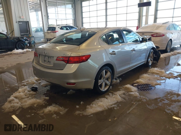 2015 Acura ILX with VIN 19VDE1F30FE008876, listed as a IAAI auction lot 41256469 with 99,061 mi miles. Bid and sale history available at carsss.com. Image 4.
