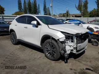2022 Lexus NX with VIN 2T2GGCEZ2NC005342, listed as a Copart auction lot 47137425 with 33,427 mi miles and Salvage Title. Bid and sale history available at carsss.com. Image 4.