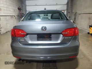 2013 Volkswagen Jetta SE z VIN 3VWDX7AJ7DM450368, wystawiony jako Copart lot #87016754 z przebiegiem 126 156 mil mil oraz Czysty tytuł • Clean title. Historia ofert i sprzedaży dostępna na DreamBid. Obrazek 6.