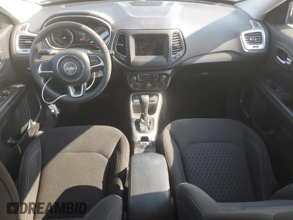 2020 Jeep Compass Sport with VIN 3C4NJCAB6LT257742, listed as a Copart auction lot 47100845 with 71,111 mi miles and Salvage title. Bid and sale history available at DreamBid. Image 8.