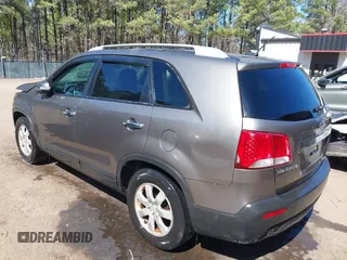 2012 Kia Sorento LX with VIN 5XYKT3A20CG188728, listed as a IAAI auction lot 41710733 with 141,109 mi miles. Bid and sale history available at carsss.com. Image 3.