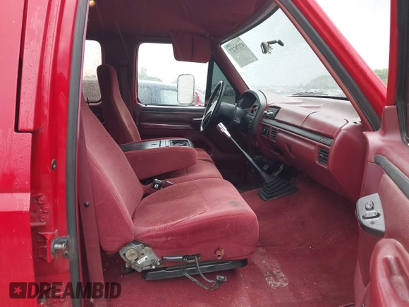 1996 Ford F-350 with VIN 1FTJW35F6TEA21282, listed as a IAAI auction lot 42178727 with 199,776 mi miles and . Bid and sale history available at DreamBid. Image 5.
