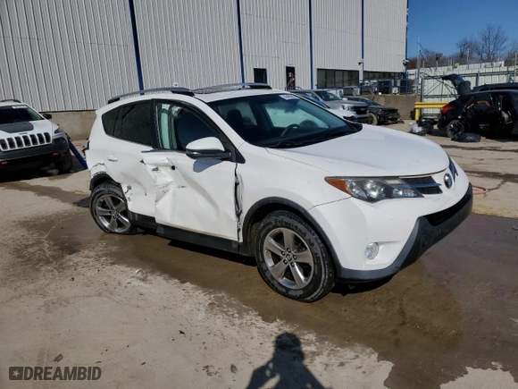 2015 Toyota RAV4 XLE with VIN 2T3RFREV6FW287377, listed as a Copart auction lot 48483805 with 146,533 mi miles and Salvage Title. Bid and sale history available at carsss.com. Image 4.