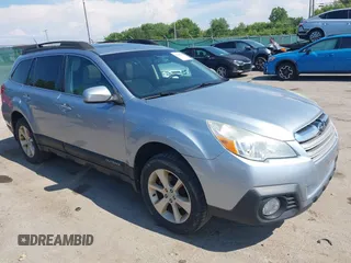 2014 Subaru Outback Premium z VIN 4S4BRBDC2E3291438, wystawiony jako IAAI lot #42680845 z przebiegiem 208 919 mil mil oraz . Historia ofert i sprzedaży dostępna na DreamBid. Obrazek 1.