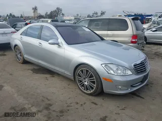 2009 Mercedes-Benz S-Class 5.5L V8 with VIN WDDNG71XX9A273403, listed as a IAAI auction lot 41540086 with 142,140 mi miles. Bid and sale history available at carsss.com. Image 1.