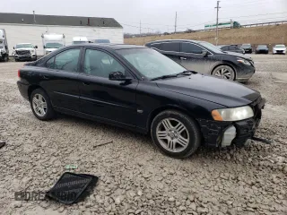 2005 Volvo S60 with VIN YV1RH592452479790, listed as a Copart auction lot 48453315 with 198,242 mi miles and Salvage Title. Bid and sale history available at carsss.com. Image 4.