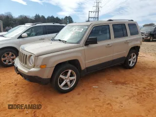 2016 Jeep Patriot High Altitude Edition with VIN 1C4NJRFB1GD767830, listed as a Copart auction lot 46118985 with 98,620 mi miles and Salvage Title. Bid and sale history available at carsss.com. Image 1.