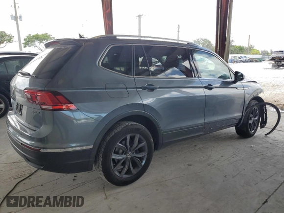 2022 Volkswagen Tiguan SE с VIN 3VV2B7AX4NM056763, выставлен на аукционе Copart как лот 61078065 с пробегом Не указан миль и На запчасти • Non repairable. История ставок и продаж доступна на DreamBid. Изображение 3.