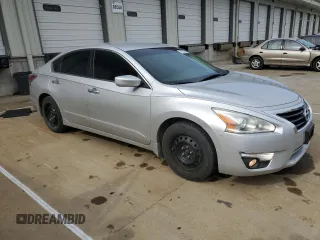 2015 Nissan Altima SV z VIN 1N4AL3AP9FC595825, wystawiony jako Copart lot #51223605 z przebiegiem 136 199 mil mil oraz Szkoda całkowita • Salvage title. Historia ofert i sprzedaży dostępna na DreamBid. Obrazek 4.