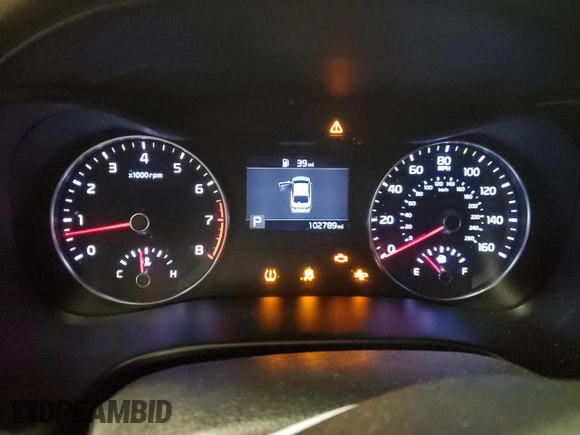 2021 Kia Forte LXS z VIN 3KPF24AD2ME345539, wystawiony jako Copart lot #55319665 z przebiegiem 102 789 mil mil oraz Nie do naprawy • Non repairable. Historia ofert i sprzedaży dostępna na DreamBid. Obrazek 9.