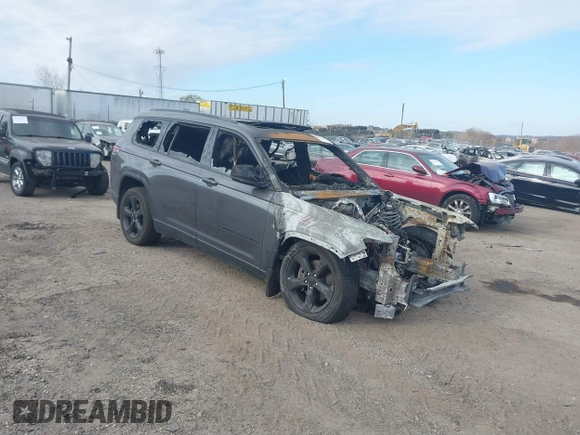 2023 Jeep Grand Cherokee Altitude z VIN 1C4RJKAG1P8816836, wystawiony jako IAAI lot #40790663 z przebiegiem 44 094 mil mil oraz . Historia ofert i sprzedaży dostępna na DreamBid. Obrazek 1.