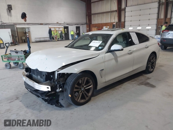 2019 BMW 4 Series 440i xDrive with VIN WBA4J7C5XKBM76209, listed as a IAAI auction lot 42071170 with 62,460 mi miles and . Bid and sale history available at carsss.com. Image 2.