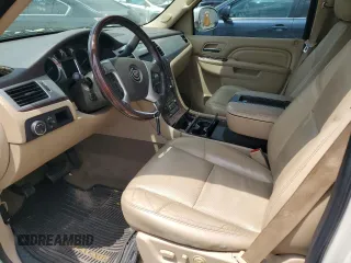 2012 Cadillac Escalade ESV Luxury with VIN 1GYS3HEF6CR134646, listed as a Copart auction lot 55392385 with 211,358 mi miles and Salvage title. Bid and sale history available at DreamBid. Image 7.