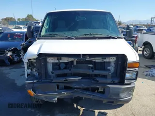 2013 Ford Econoline Cargo Commercial с VIN 1FTNE2EL7DDA63780, выставлен на аукционе IAAI как лот 42292669 с пробегом 277 085 миль миль и . История ставок и продаж доступна на DreamBid. Изображение 13.