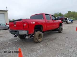 2011 Chevrolet Silverado 1500 LT with VIN 3GCPKSE36BG189128, listed as a IAAI auction lot 41919134 with 224,635 mi miles and . Bid and sale history available at DreamBid. Image 4.