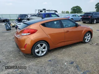 2014 Hyundai Veloster with VIN KMHTC6AD2EU215805, listed as a Copart auction lot 57909825 with 113,004 mi miles and Clean title. Bid and sale history available at DreamBid. Image 3.