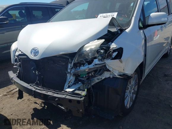 2017 Toyota Sienna XLE Auto Access Seat with VIN 5TDYZ3DCXHS779396, listed as a IAAI auction lot 41634198 with 99,283 mi miles and . Bid and sale history available at DreamBid. Image 6.
