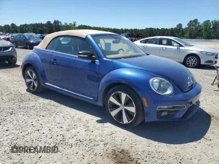 2013 Volkswagen Beetle z VIN 3VW7S7AT8DM826556, wystawiony jako Copart lot #57576925 z przebiegiem 62 951 mil mil oraz Tytuł czysty. Historia ofert i sprzedaży dostępna na DreamBid. Obrazek 4.
