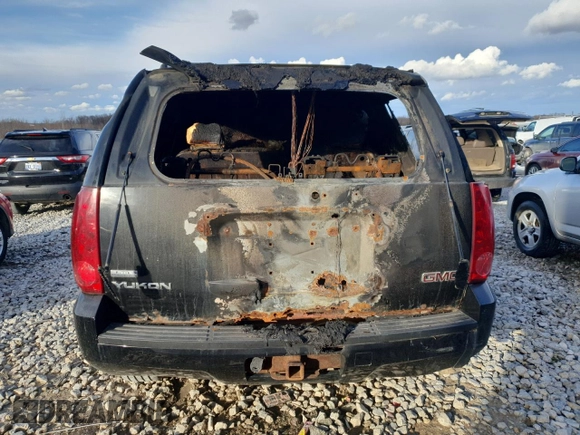 2007 GMC Yukon SLE with VIN 1GKFK13007R331743, listed as a Copart auction lot 81397104 with 0 mi miles and Clean Title. Bid and sale history available at carsss.com. Image 6.