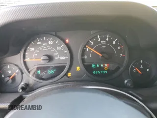 2008 Jeep Wrangler Unlimited X with VIN 1J4GB39108L505868, listed as a Copart auction lot 54970455 with 225,794 mi miles and Salvage Title. Bid and sale history available at DreamBid. Image 9.