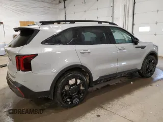 2025 Kia Sorento X-Line SX Prestige z VIN 5XYRKDJF7SG317606, wystawiony jako Copart lot #42024195 z przebiegiem 2566 mil mil oraz Szkoda całkowita • Salvage title. Historia ofert i sprzedaży dostępna na DreamBid. Obrazek 3.