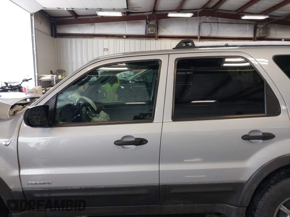 2002 Ford Escape XLT Choice с VIN 1FMYU041X2KD64911, выставлен на аукционе IAAI как лот 41590864 с пробегом 109 968 миль миль и . История ставок и продаж доступна на DreamBid. Изображение 14.