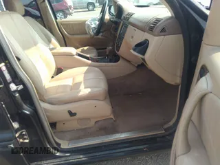 2005 Mercedes-Benz M 350 with VIN 4JGAB57E65A554962, listed as a IAAI auction lot 42120921 with 169,463 mi miles and . Bid and sale history available at DreamBid. Image 5.