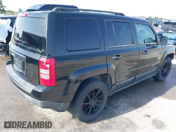 2013 Jeep Patriot Sport with VIN 1C4NJPBA0DD238009, listed as a IAAI auction lot 42301422 with 103,359 mi miles and . Bid and sale history available at DreamBid. Image 4.
