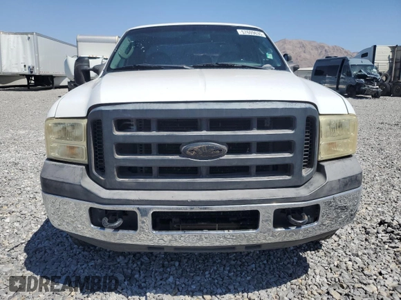 2006 Ford F-250 XL with VIN 1FTSX20586EB32799, listed as a Copart auction lot 57609635 with 272,580 mi miles and Salvage title. Bid and sale history available at DreamBid. Image 5.