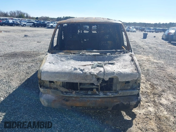 1998 Ford Econoline Cargo with VIN 1FTRE1423WHA86845, listed as a IAAI auction lot 41741274 with Not Provided miles. Bid and sale history available at carsss.com. Image 6.
