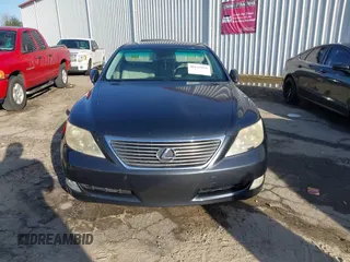 2008 Lexus LS LWB with VIN JTHGL46F885028568, listed as a IAAI auction lot 41615838 with 225,793 mi miles. Bid and sale history available at carsss.com. Image 12.