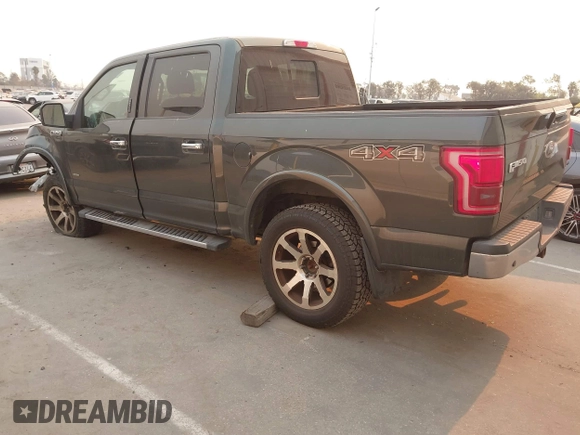 2015 Ford F-150 XLT with VIN 1FTEW1EP3FFB27105, listed as a IAAI auction lot 41278933 with 194,664 mi miles. Bid and sale history available at carsss.com. Image 3.