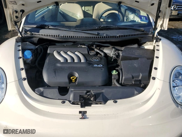 2005 Volkswagen New Beetle Convertible GLS with VIN 3VWCM31Y95M356939, listed as a Copart auction lot 44481425 with 0 mi miles and Salvage Title. Bid and sale history available at carsss.com. Image 11.
