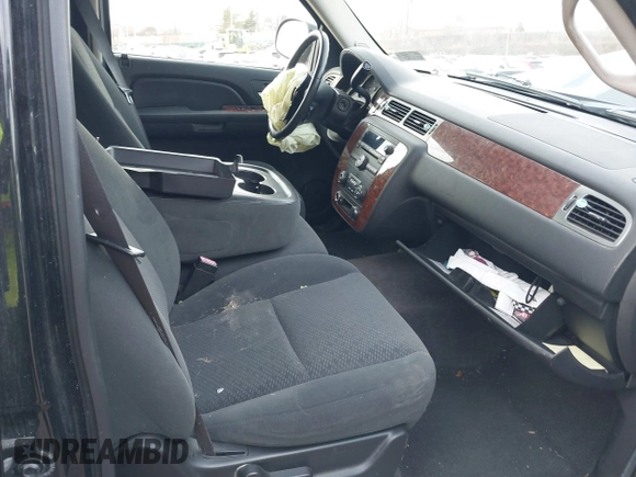 2007 Chevrolet Avalanche 3LT z VIN 3GNFK12337G114301, wystawiony jako IAAI lot #41608771 z przebiegiem Nie podano mil oraz . Historia ofert i sprzedaży dostępna na DreamBid. Obrazek 5.
