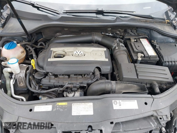 2014 Volkswagen Eos Sport with VIN WVWBW8AH2EV003356, listed as a IAAI auction lot 42394312 with 70,448 mi miles and . Bid and sale history available at DreamBid. Image 10.