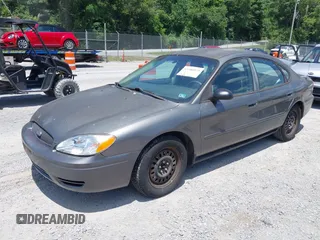 2005 Ford Taurus SE с VIN 1FAHP53205A262987, выставлен на аукционе IAAI как лот 42580079 с пробегом 104 996 миль миль и . История ставок и продаж доступна на DreamBid. Изображение 2.