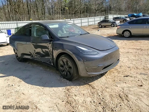 2025 Tesla Model Y Long Range with VIN 7SAYGDEE7SA345301, listed as a Copart auction lot 46693835 with 1,733 mi miles and Salvage Title. Bid and sale history available at carsss.com. Image 11.