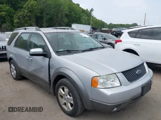2005 Ford Freestyle SEL z VIN 1FMZK02165GA74170, wystawiony jako IAAI lot #42429482 z przebiegiem 77 047 mil mil oraz . Historia ofert i sprzedaży dostępna na DreamBid. Obrazek 1.