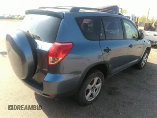 2007 Toyota RAV4 with VIN JTMBK33V676020269, listed as a IAAI auction lot 42121522 with 327,878 mi miles. Bid and sale history available at carsss.com. Image 4.
