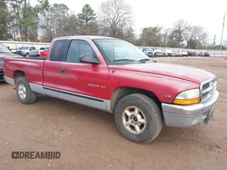 1998 Dodge Dakota SLT with VIN 1B7GL22Y1WS569991, listed as a IAAI auction lot 41689076 with 135,680 mi miles. Bid and sale history available at carsss.com. Image 1.