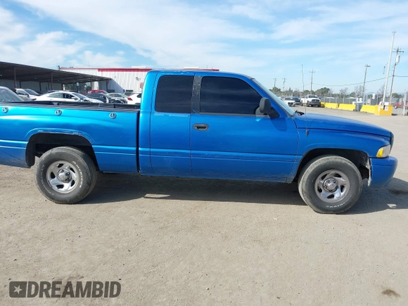 1999 Dodge 1500 z VIN 3B7HC13Z2XG197088, wystawiony jako IAAI lot #41686269 z przebiegiem 210 662 mil mil oraz . Historia ofert i sprzedaży dostępna na DreamBid. Obrazek 13.