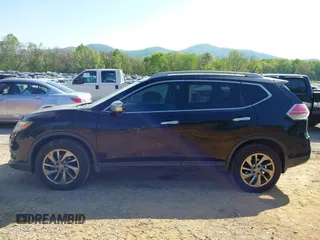 2015 Nissan Rogue SL with VIN 5N1AT2MV0FC879838, listed as a IAAI auction lot 42144778 with 200,965 mi miles. Bid and sale history available at carsss.com. Image 15.