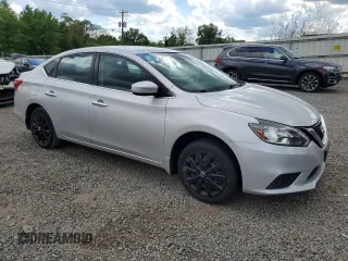 2018 Nissan Sentra S z VIN 3N1AB7AP6JY340671, wystawiony jako Copart lot #56253365 z przebiegiem 101 968 mil mil oraz Szkoda całkowita • Salvage title. Historia ofert i sprzedaży dostępna na DreamBid. Obrazek 4.