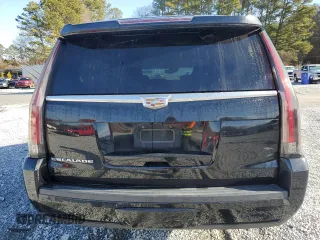 2015 Cadillac Escalade ESV Luxury z VIN 1GYS4SKJ5FR554888, wystawiony jako Copart lot #42372885 z przebiegiem 163 495 mil mil oraz Szkody całkowita. Historia ofert i sprzedaży dostępna na DreamBid. Obrazek 6.